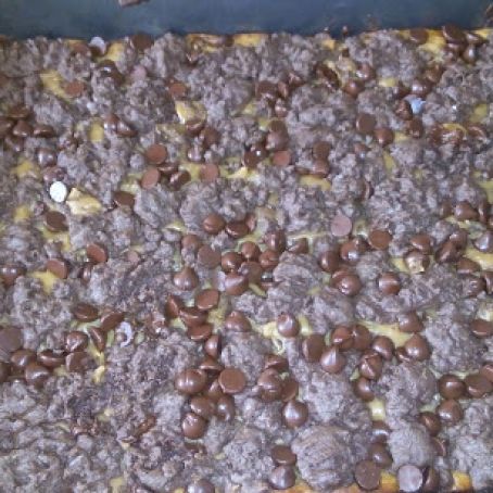 Peanut Butter Chocolate Chip Bars