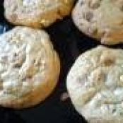 Pistachio And Chocolate Chip Cookies Recipe