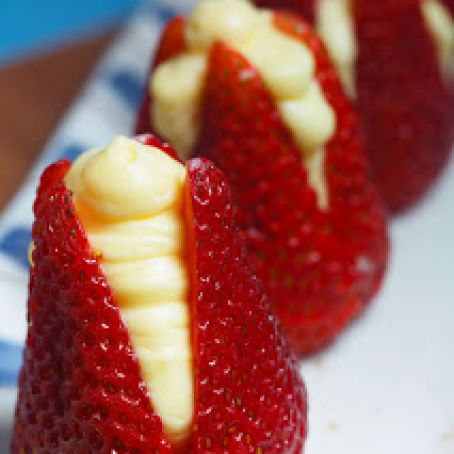 Strawberries Filled with Almond Cream