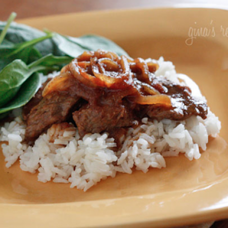 Carne Bistec – Colombian Steak with Onions and Tomatoes