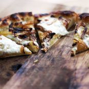 Bechamel Pizza