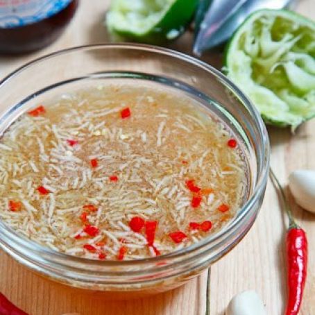 Vietnamese Dipping Sauce (Nuoc Cham)