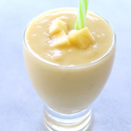 Pina Colada Pineapple Smoothie