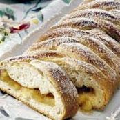 Bread machine apple coffe cake