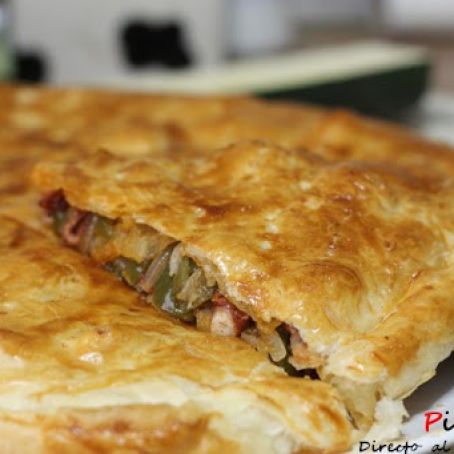 EMPANADA DE PULPO EN HOJALDRE