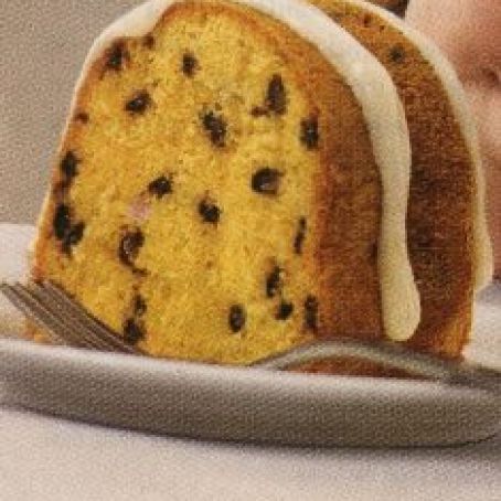 Vanilla Rich Chip Cake