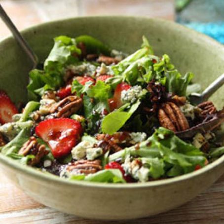 BLUEBERRY + LAVENDER (OR STRAWBERRY + BASIL) SALAD