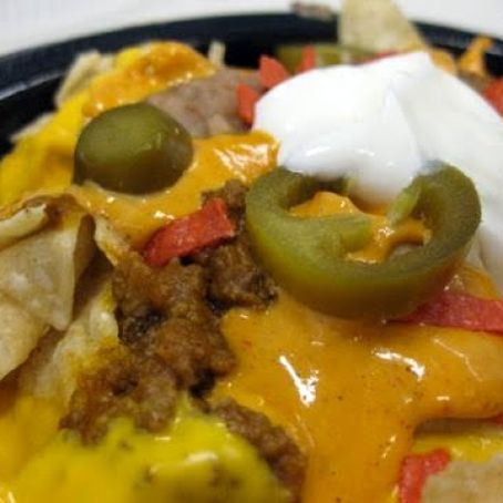 Cheesy Nachos with Spicy Beef