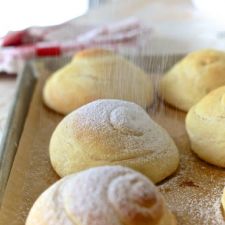BREAD - Mallorca Bread (Soft Puerto Rican Sweet Bread Rolls)