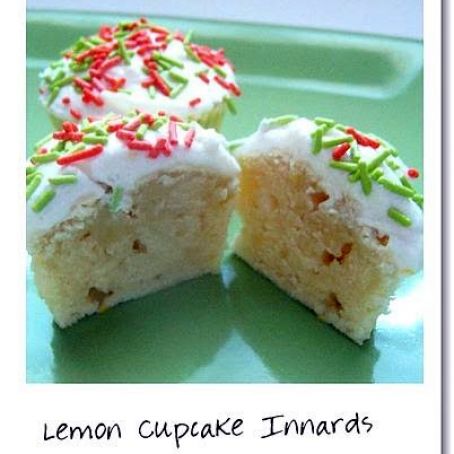 Lemon cupcakes with lemon frosting