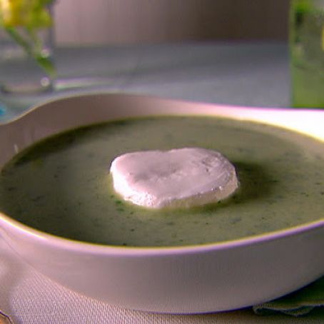 Giada’s Creamy Arugula and Lettuce Soup with Goat Cheese