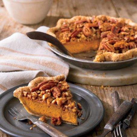 Pumpkin-Pecan Streusel Pie