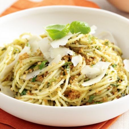 GARLIC*****Spaghetti with Garlic, Olive Oil and Breadcrumbs