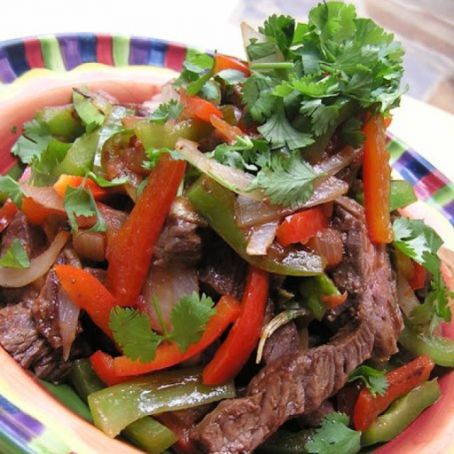 Tiritas de Falda con Cilantro y Pimientos (Flank Steak Strips with Cilantro and Peppers)