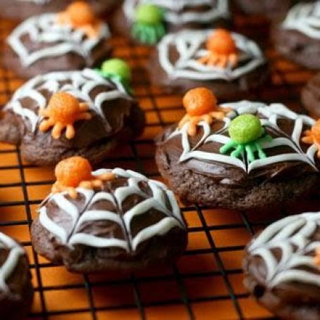 Twix or Treat spider cookies
