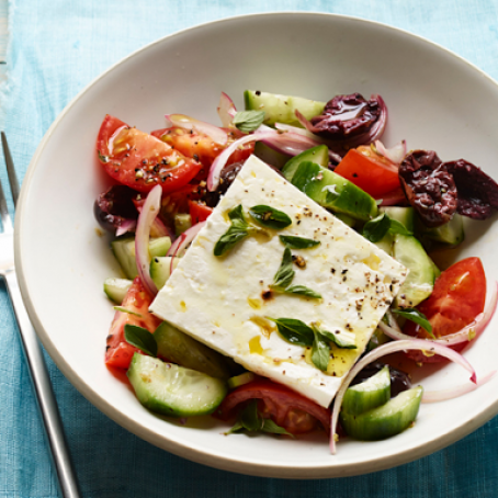 CLASSIC GREEK SALAD