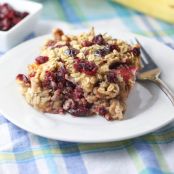 Baked Oatmeal with Bananas and Berries