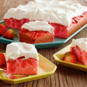 Strawberry Shortcut Cake