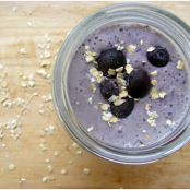 Blueberry Banana and Oat Breakfast Smoothie