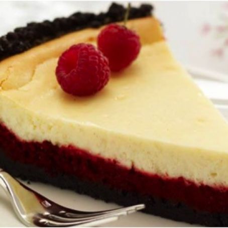 Red Velvet Cheesecake