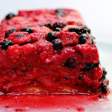 summer berry pudding