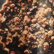 Cranberry-Strawberry Crumb Pie