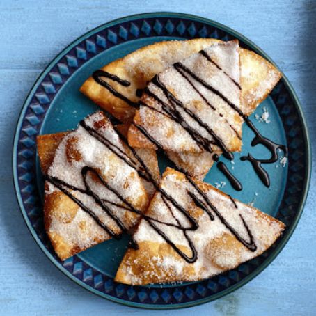 SOPAIPILLAS WITH CHOCOLATE SAUCE
