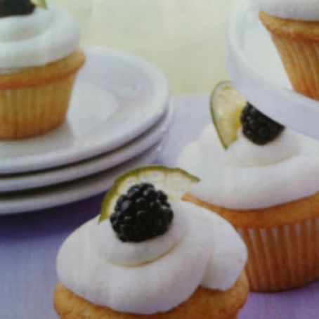 Blackberry jam-filled daiquiri cupcakes