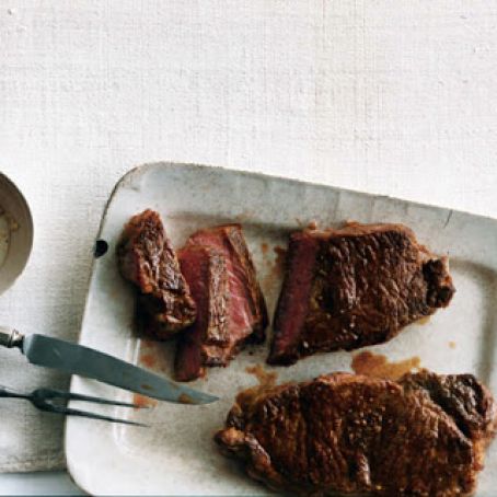 STEAK WITH LEMONGRASS-PEPPERCORN SAUCE