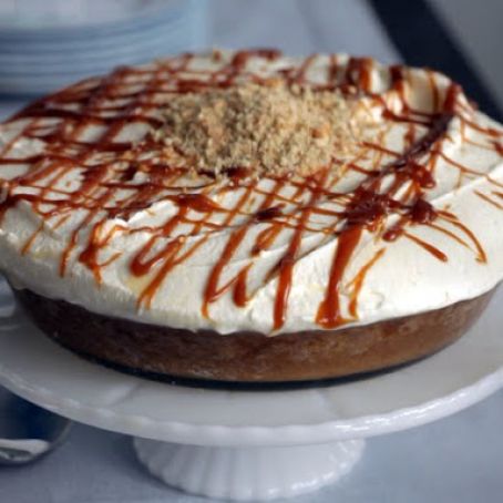 Salted Caramel Banana Pudding Pie*