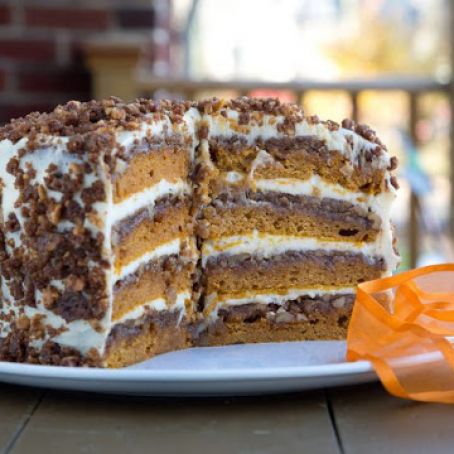 PUMPKIN CRUNCH CAKE