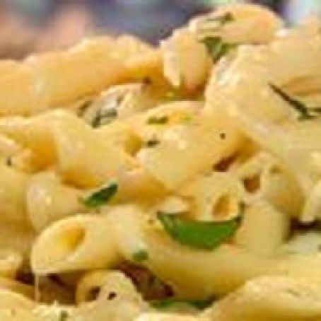 Warm Macaroni and Mozzarella Salad with Herbs