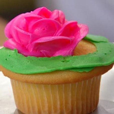 Buddy Valastro's Red Rose Cupcakes