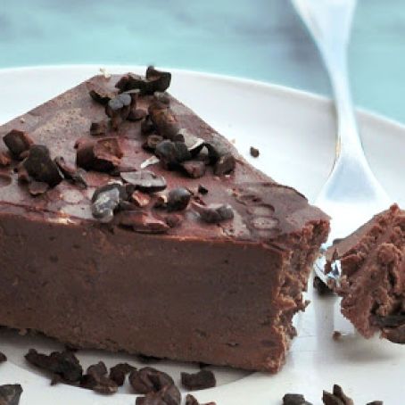 RAW CHOCOLATE-FUDGE CAKE