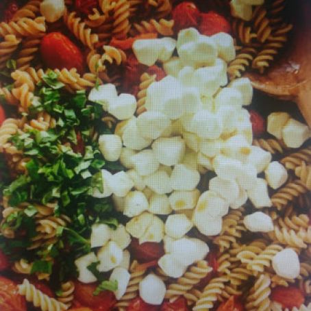Caprese Pasta Salad