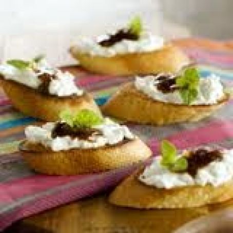 Fig and Blue Cheese Crostini