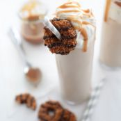 Samoas Cookies & Cream Coconut Milkshake