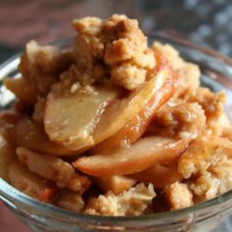 Apple Crisp with Sweet Crumbly Topping
