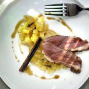 MAGRET DE PATO CON CHUTNEY DE PERA