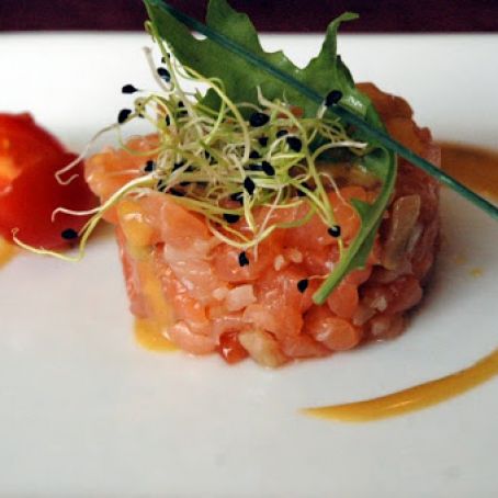 TARTAR DE SALMON ESTILO KOREANO
