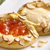 Apricot-Ginger Cheese Danish