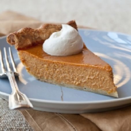 Ultimate Pumpkin Pie with Rum Whipped Cream