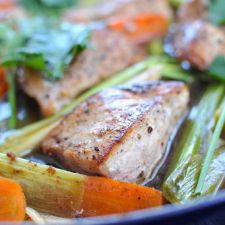 25-Minute Skillet Chicken w/ Carrots & Leeks