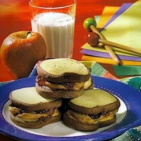 Peanut Butter & Jelly Sandwich Cookies