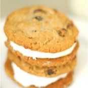 Jumbo Oatmeal Raisin Sandwich Cookies