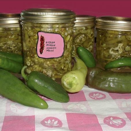 Sweet Pickled Banana Peppers