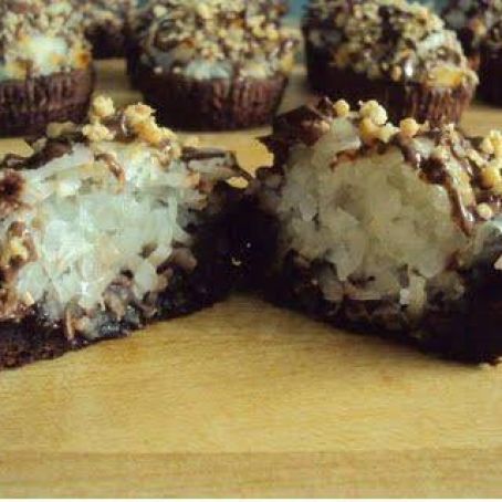 Almond Joy Brownie Bites