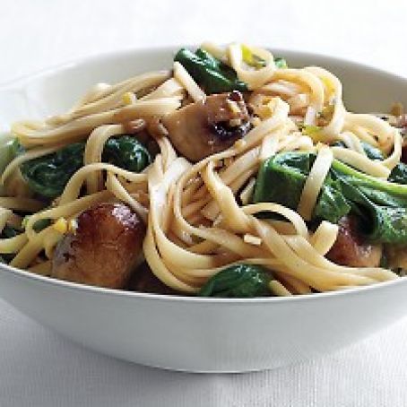 Spinach and Mushroom Lo Mein