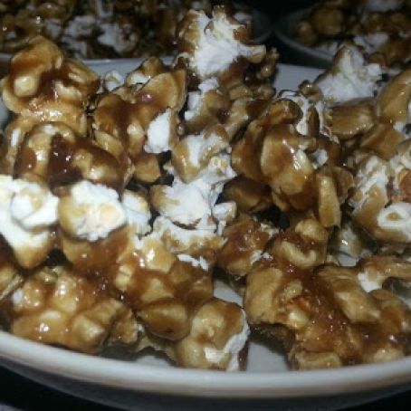 Easy Homemade Caramel Corn