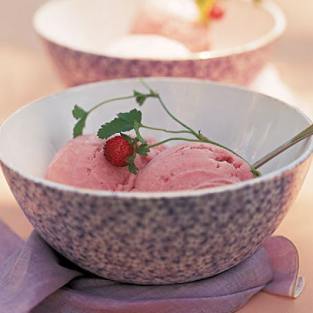 Rhubarb and Strawberry Ice Cream